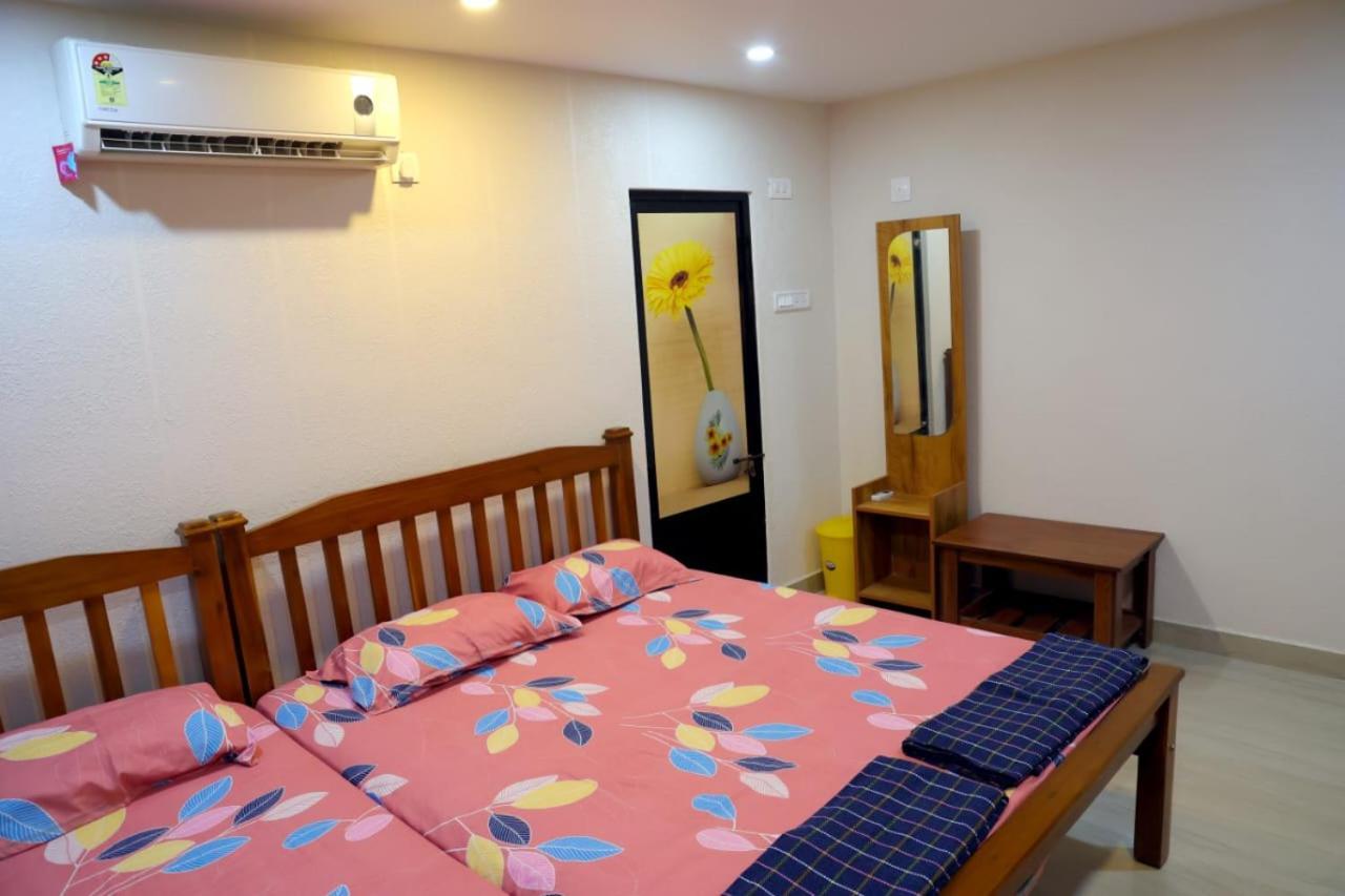 Hangout Kalyānpur Exterior foto